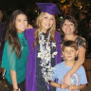 Meet your Posher, Lisa